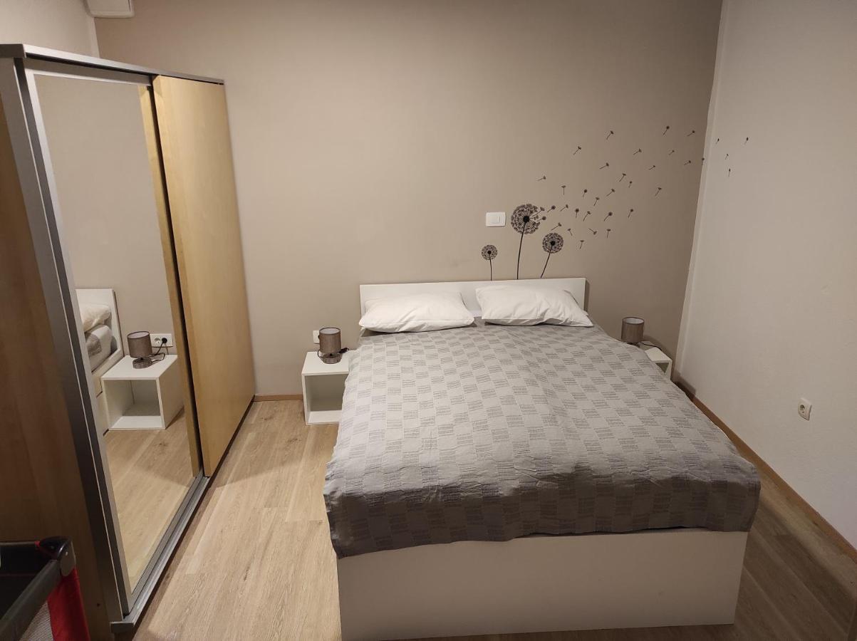 Apartma Jelendol Trzic Exterior photo